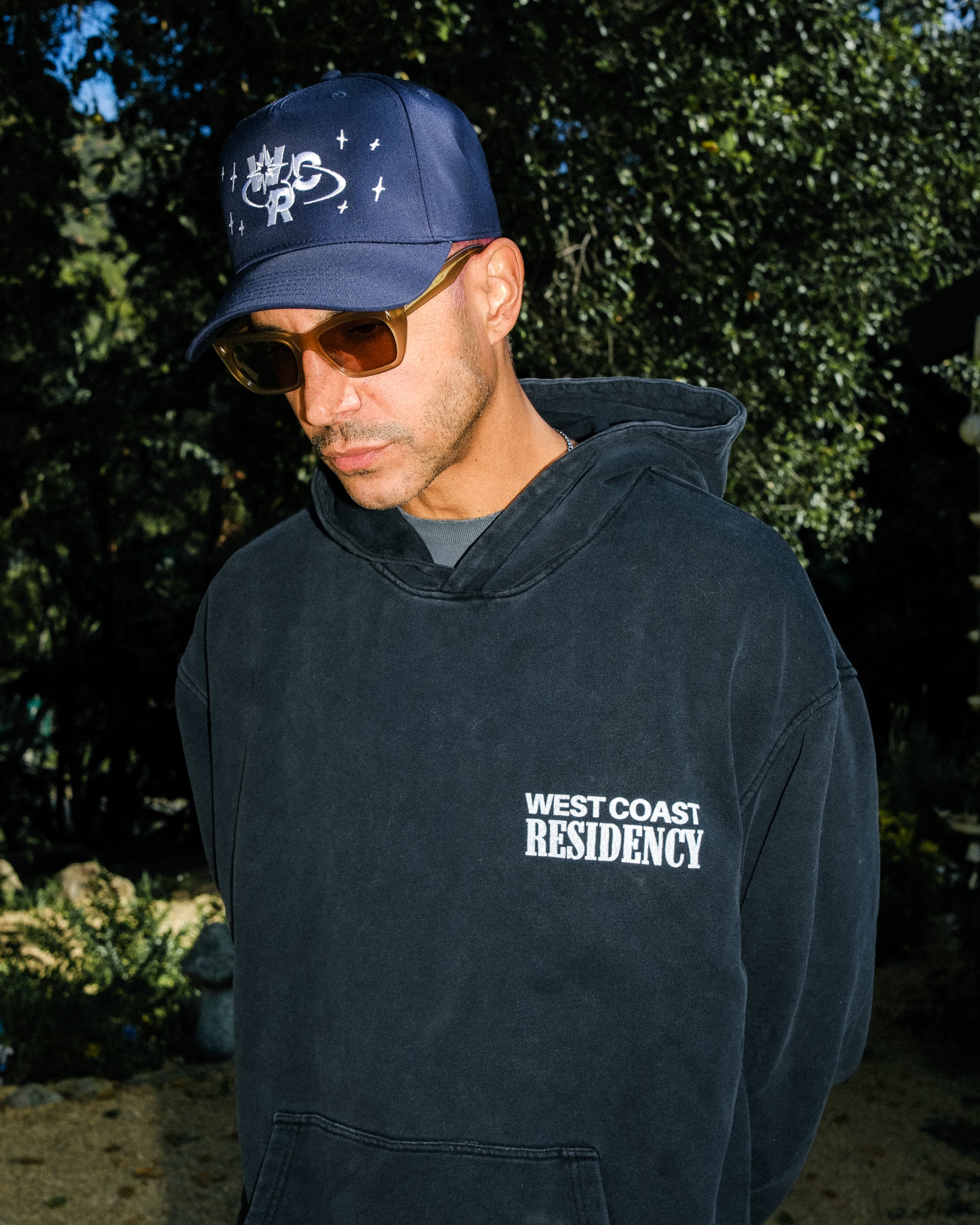 WCR - REAL FRIENDS & FAMILY HAT [NAVY/CREAM]